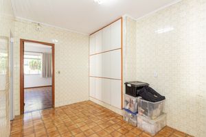 Image 22 - 895775