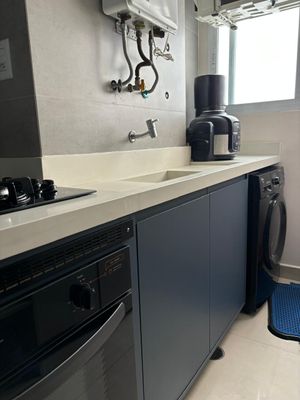 Image 9 - 895791