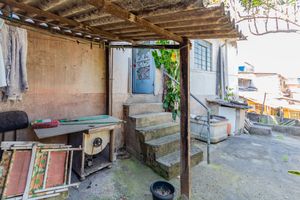 Image 38 - 895795