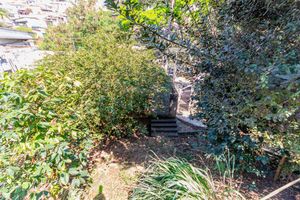 Image 42 - 895795