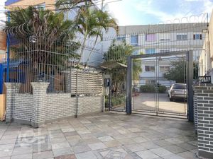 Image 9 - 895796