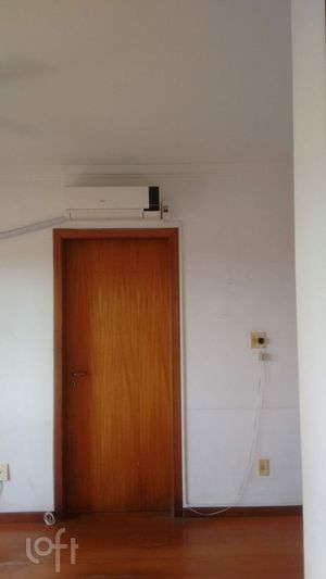 Image 2 - 895799