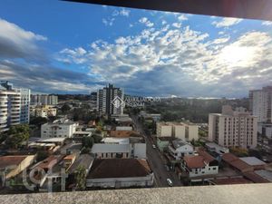 Image 9 - 895807