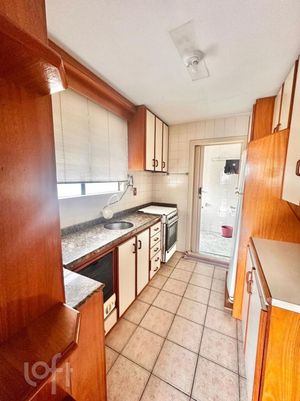 Image 19 - 895822