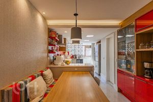 Image 14 - 895826