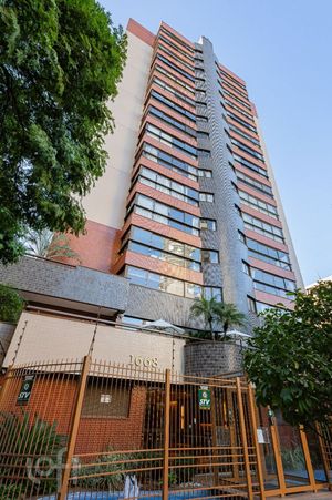 Image 51 - 895826