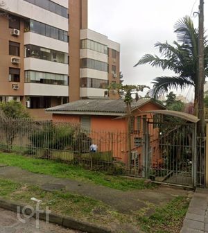 Image 13 - 895835