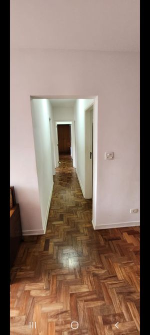 Image 5 - 895841