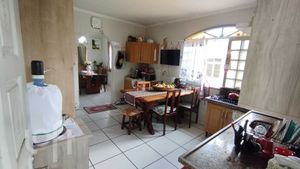 Image 7 - 895843