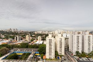 Image 22 - 895846