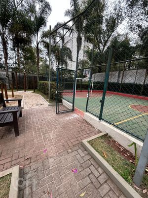 Image 32 - 895851