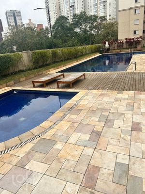 Image 19 - 895851