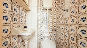 Image 15 - 895856