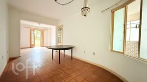 Image 30 - 895856