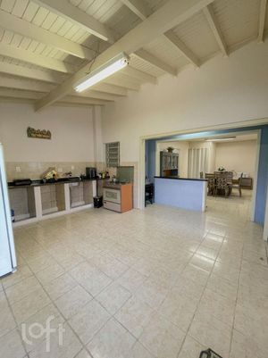 Image 22 - 895857