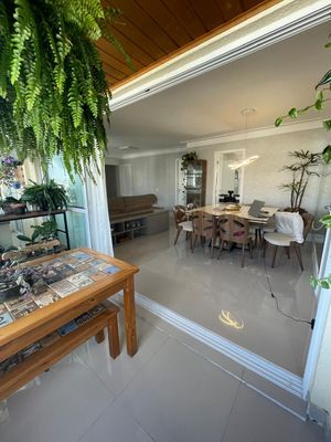 Image 10 - 895858