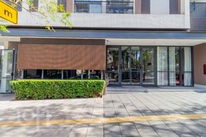 Image 16 - 895859