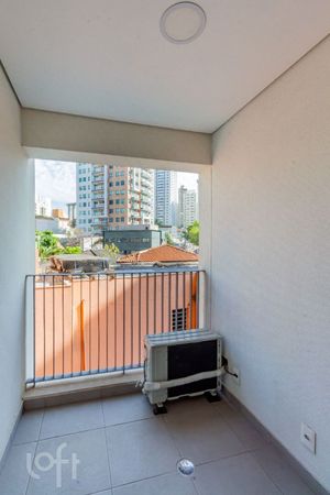 Image 6 - 895859