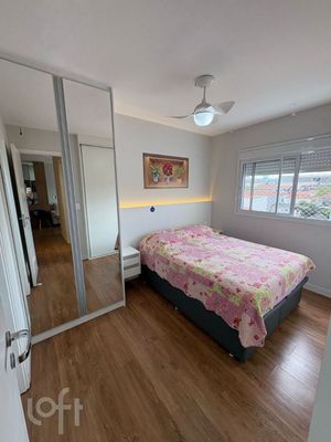 Image 11 - 895862