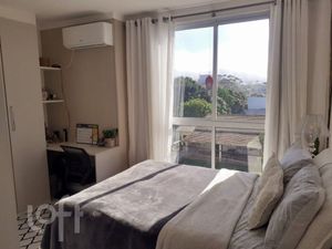 Image 7 - 895864
