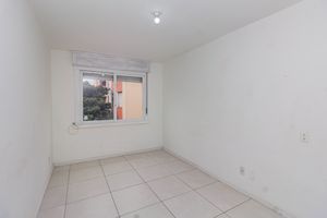 Image 3 - 895907