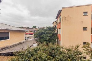 Image 4 - 895907