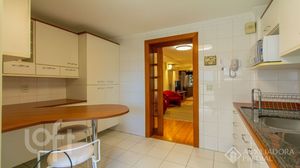 Image 22 - 895910