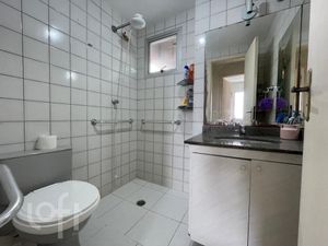 Image 5 - 895913