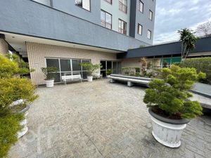 Image 6 - 895913