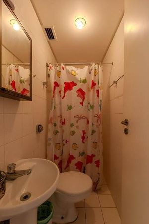 Image 19 - 895915