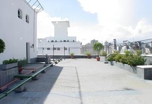 Image 31 - 895915