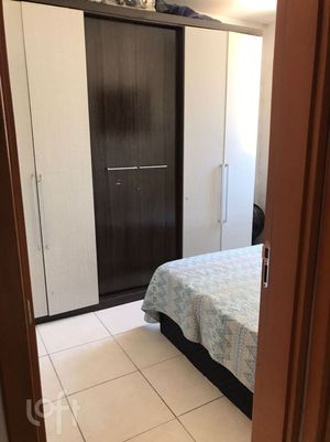 Image 11 - 895933