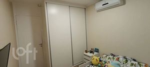 Image 5 - 895935