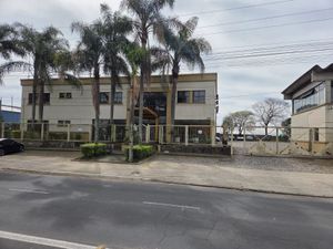 Image 3 - 895938