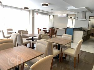Image 13 - 895939
