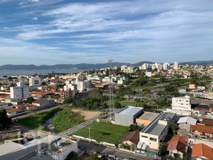 Image 1 - 895939