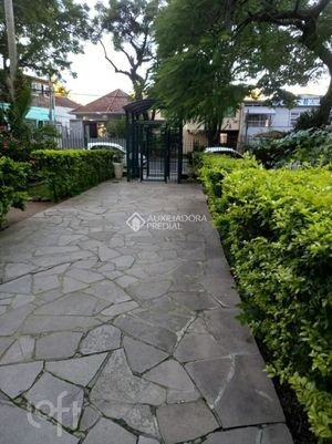 Image 5 - 895947
