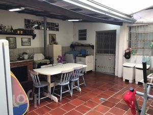 Image 12 - 895955