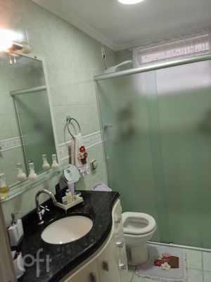 Image 9 - 895957