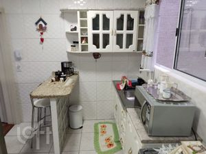Image 5 - 895957