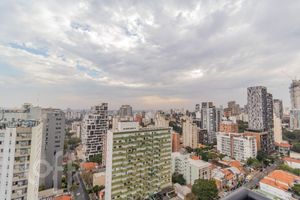 Image 38 - 895958