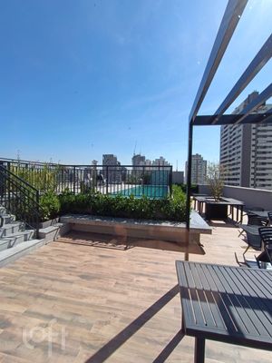Image 8 - 895958