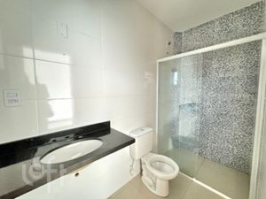 Image 8 - 895961