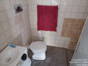 Image 4 - 895964