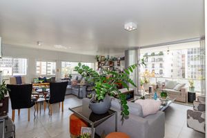 Image 8 - 895965