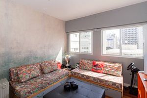 Image 12 - 895965