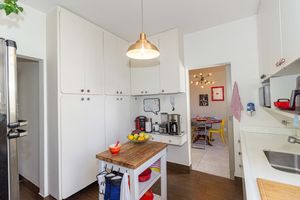 Image 34 - 895965