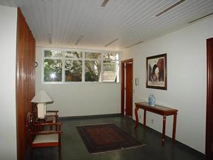 Image 2 - 895965