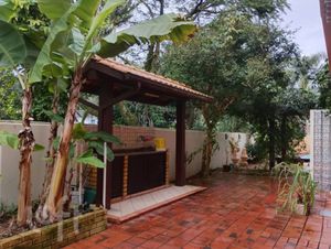 Image 24 - 895966
