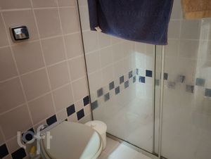 Image 10 - 895966